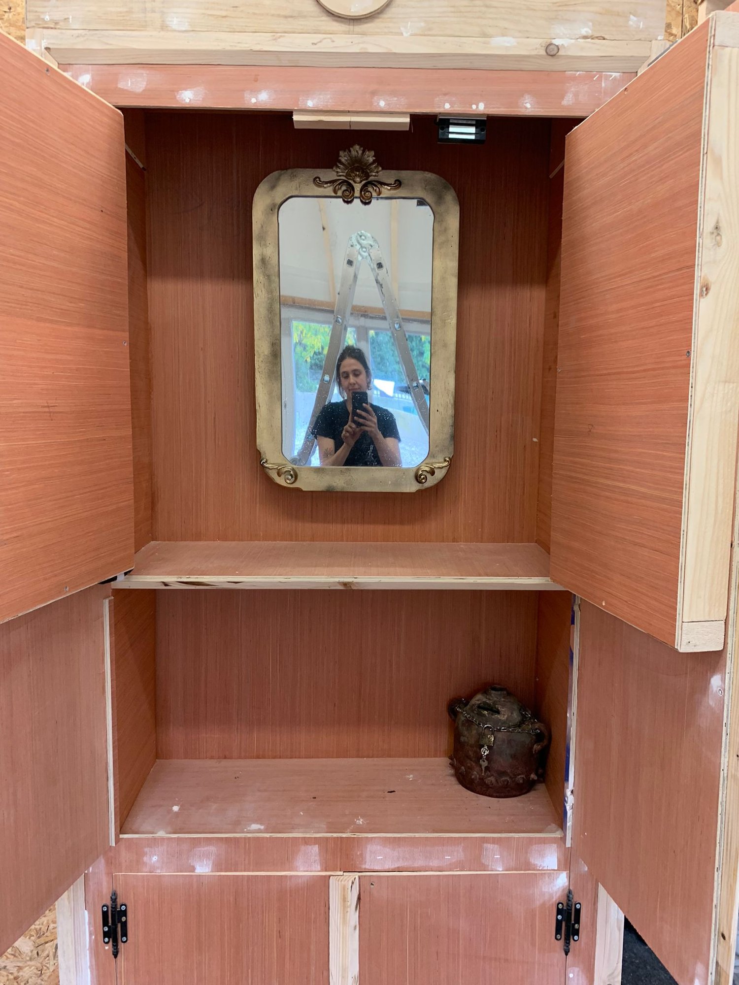 The mirror alcove, built into the set