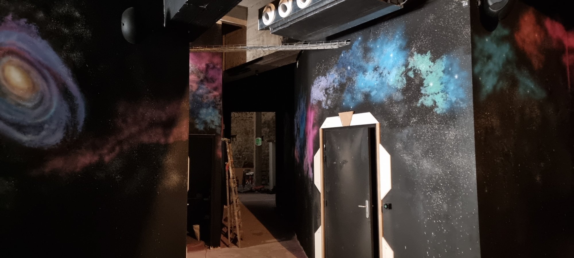 Le couloir d'Otopia Angoulême, traité dans le même univers